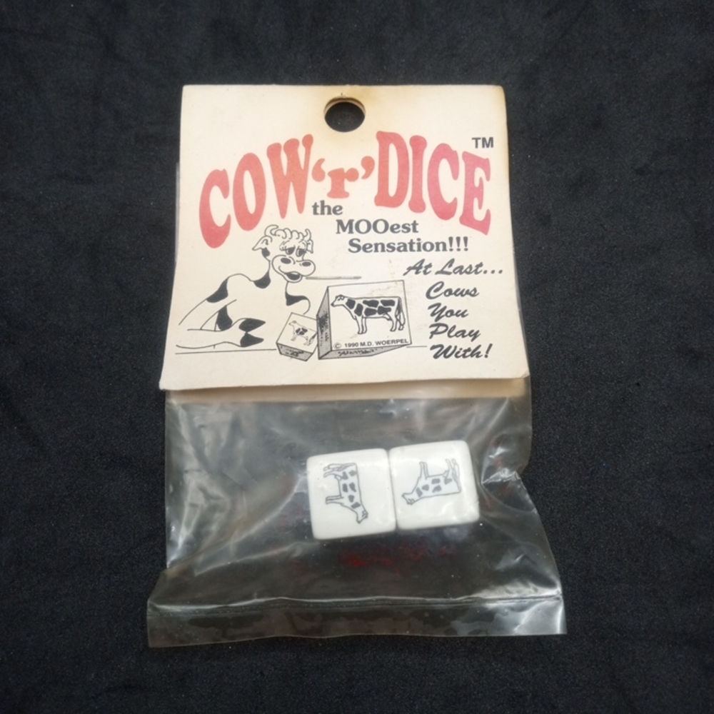 RARE 1990 Cow ‘r’ Dice The Moo est Sensation Novelty Dice Count The Spots Retro